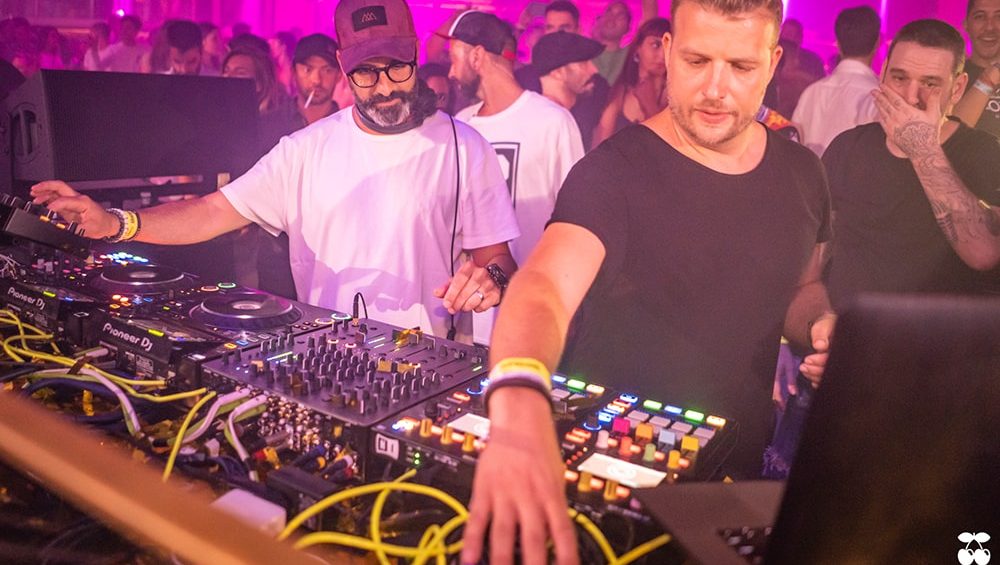 La discoteca Pachá de Ibiza adquiere 6 mezcladores Xone:96 de Allen & Heath