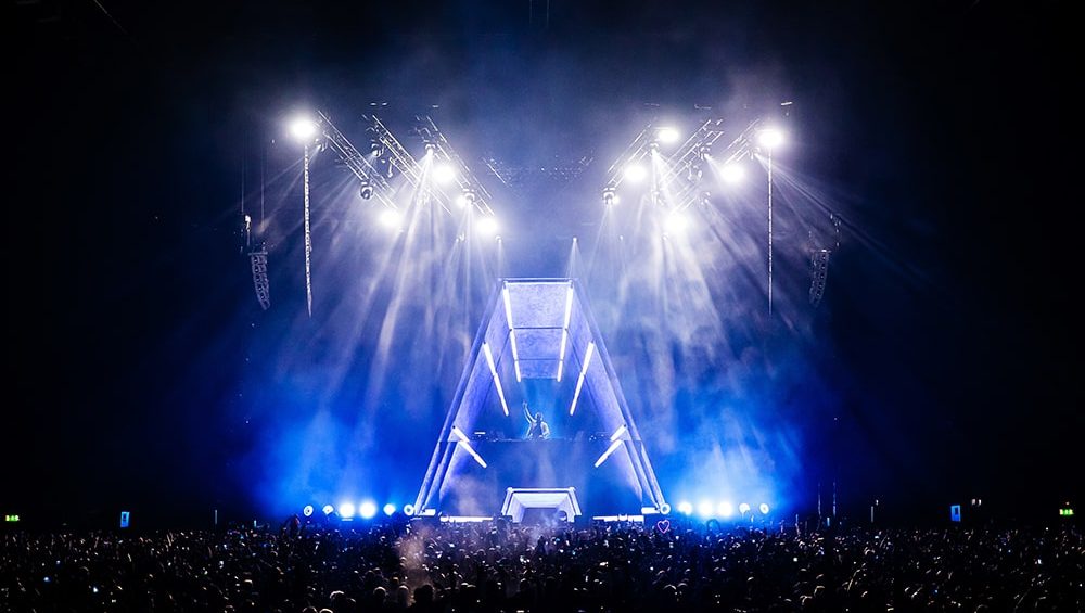 Armin Van Buuren, con MLA de Martin Audio en Wembley