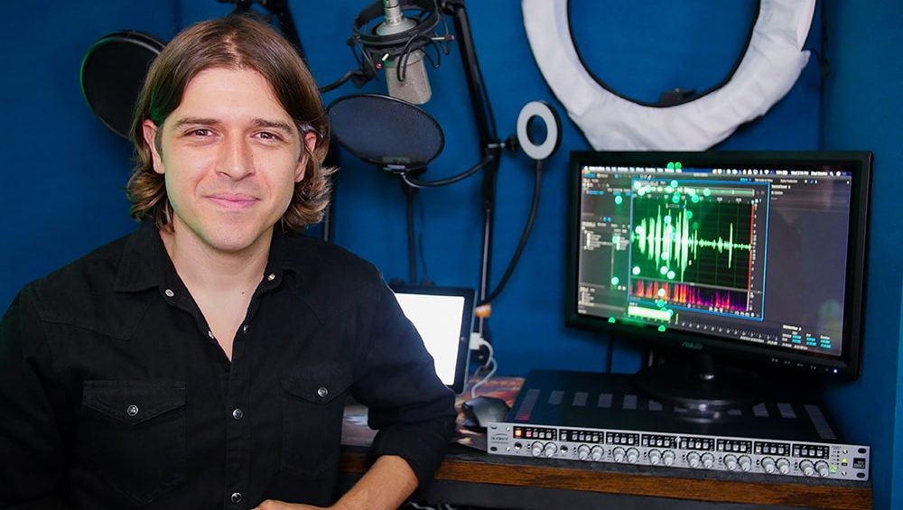 El actor de doblaje de Netflix Paul Castro Jr confía en Audient y EVO para su home estudio