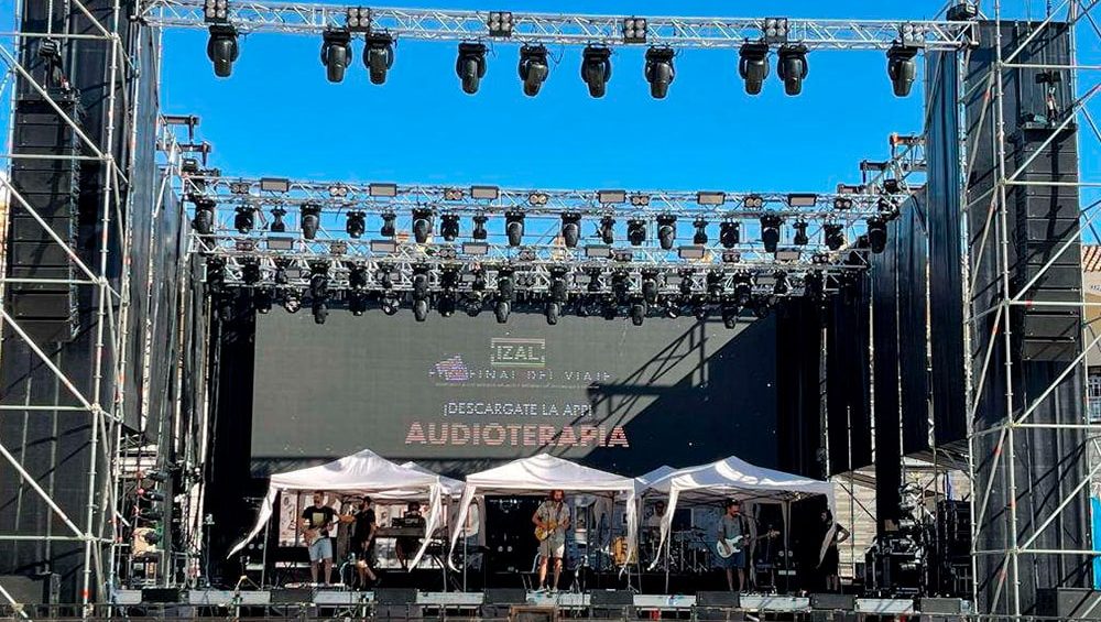 Arenas Audio equipó el concierto de Izal en Albacete con sistemas Meyer Sound LYON