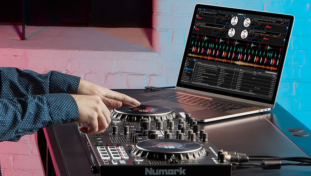 Numark presenta el NS4FX, su nuevo controlador DJ profesional