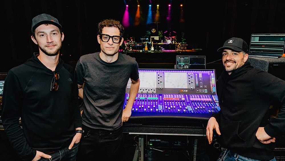 Un doble sistema dLive de Allen & Heath para la gira Djesse World Tour de Jacob Collier