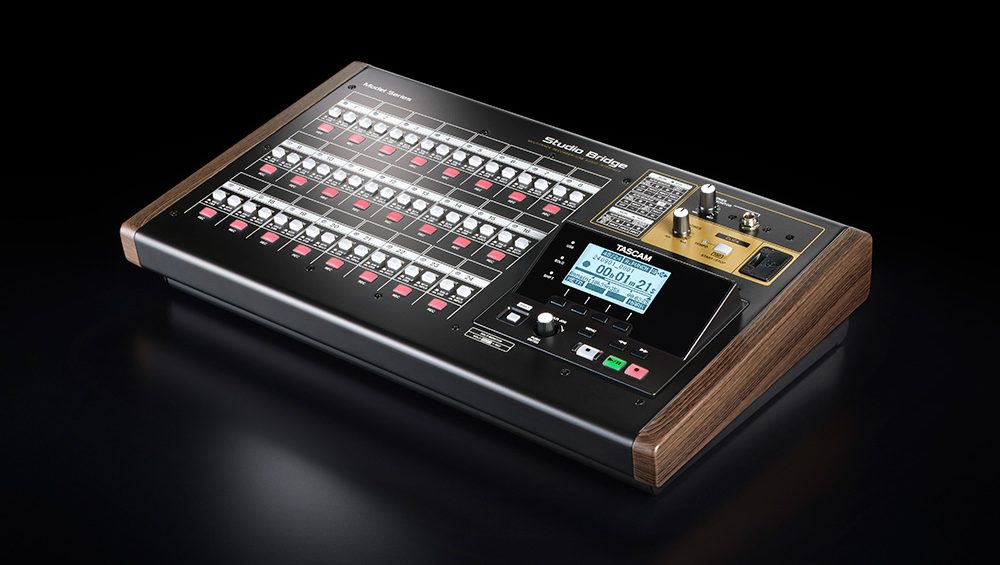 TASCAM presenta Studio Bridge